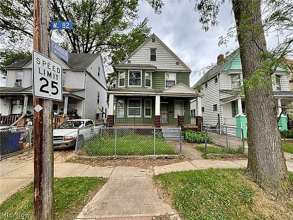 2nd image of 3154 W 82nd St