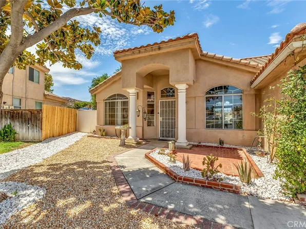 903 Sarazen St, Hemet, CA 92543