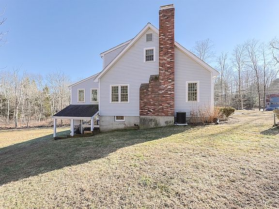 3rd image of 5 Farm Rd