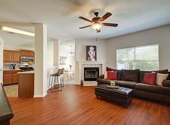 4th image of 1107 Tanglewood Dr