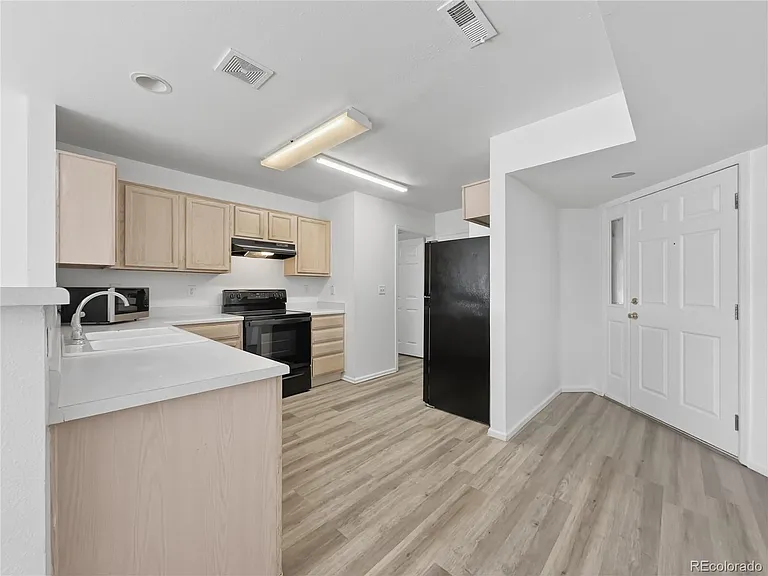 1583 S Danube Way #104 — Photo 7
