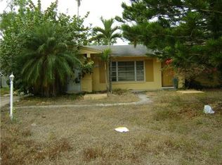 2165 41st Ter SW, Naples, FL 34116