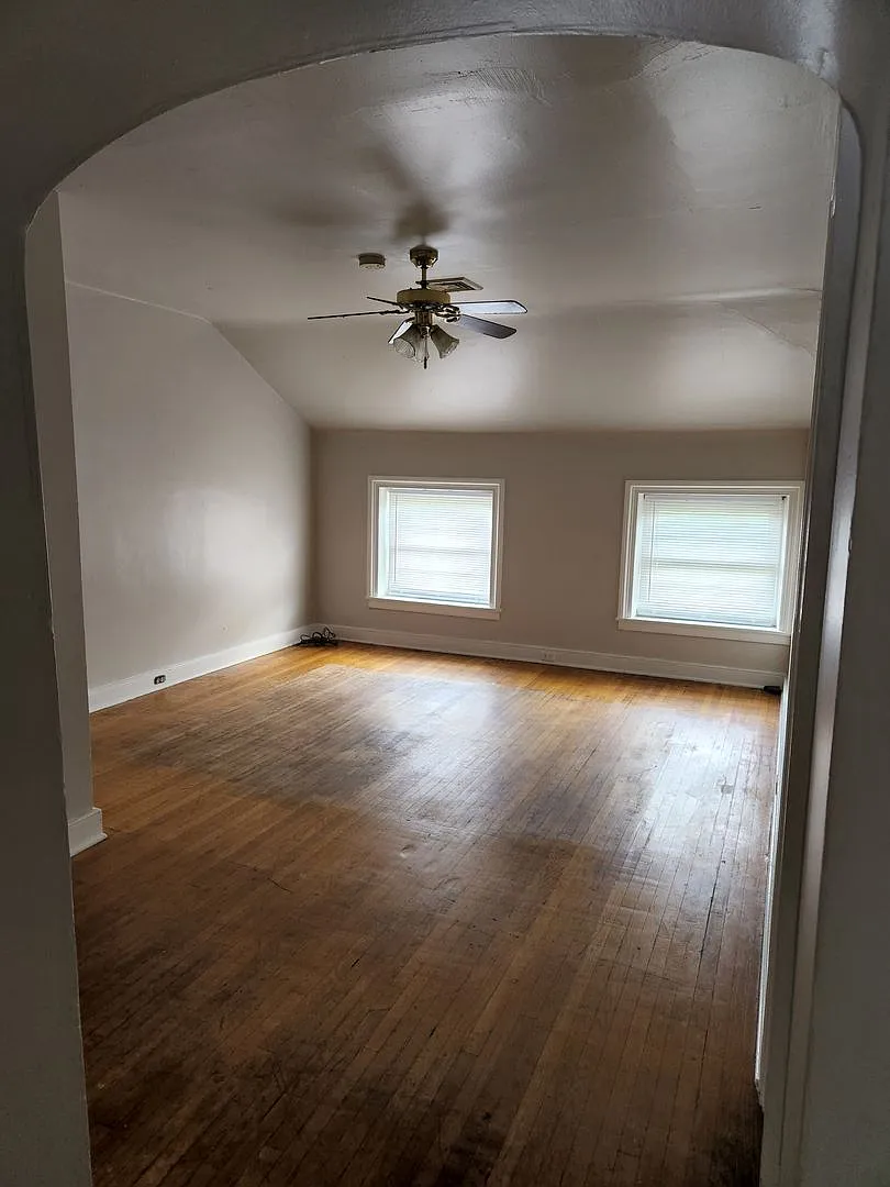 450 E King Street — Photo 1
