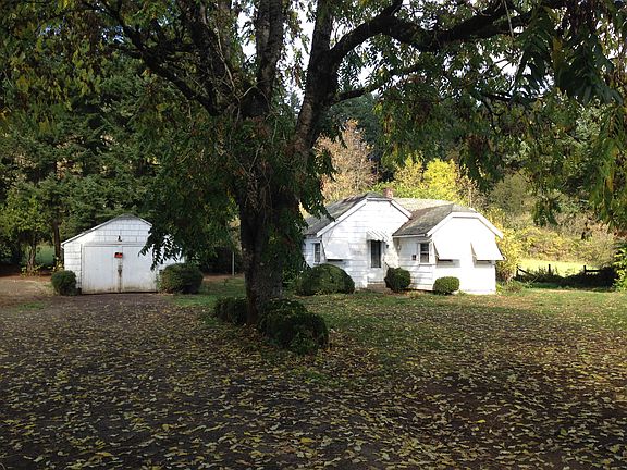 4th image of 2105 N Washougal River Rd.