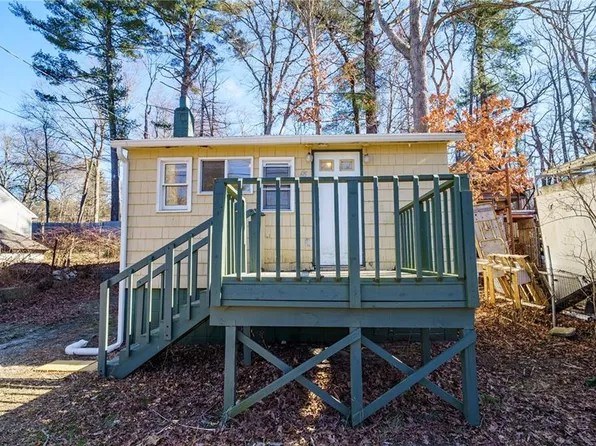 65 Lake Shore Dr, Glocester, RI 02814
