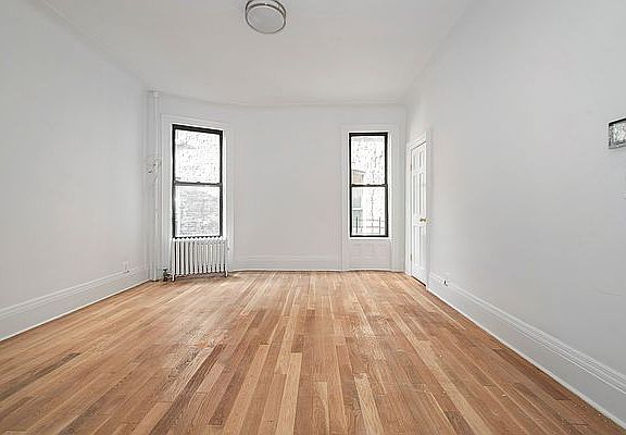 3rd image of 566 7th St #10