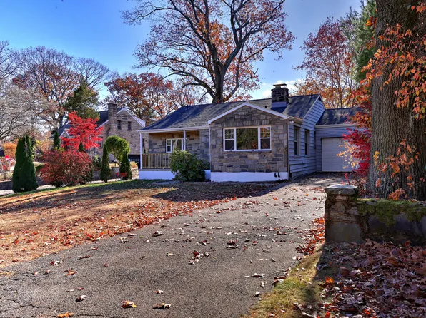 104 Broadbridge Road, Bridgeport, CT 06610