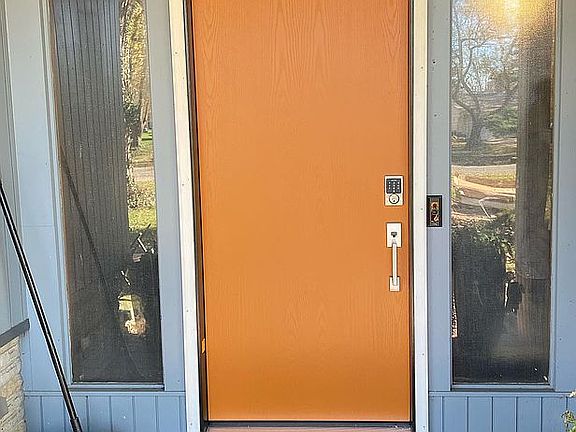 2nd image of 2805 Brookview Dr