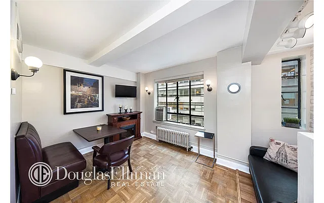 Rented by Douglas Elliman | media 23