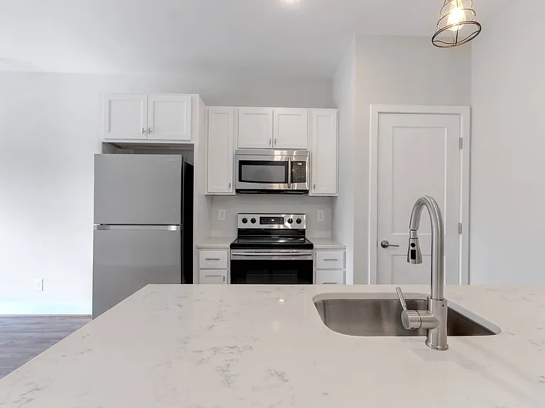 1238 Light St — Photo 32