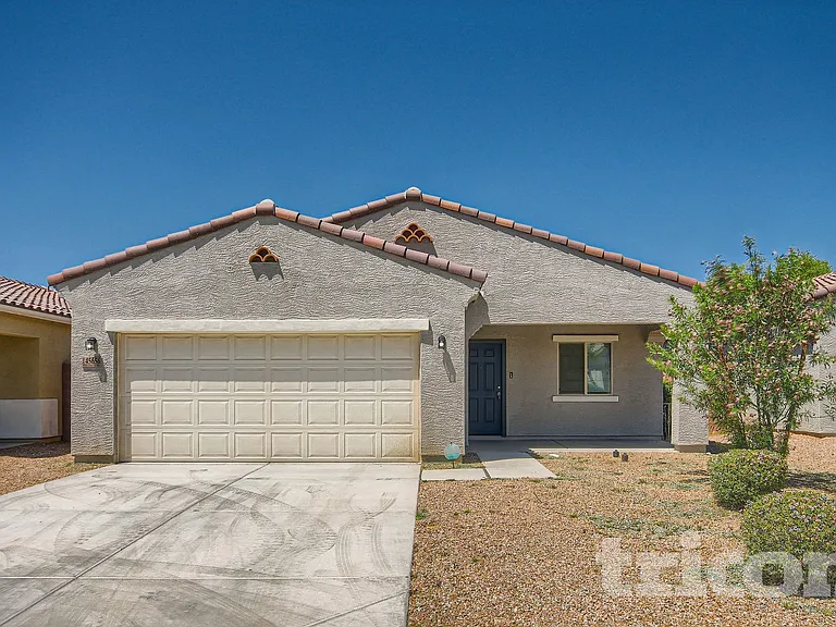 45656 W Sky Ln — Photo 2