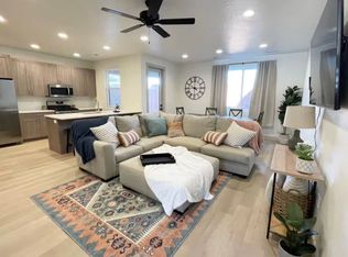 960 Heritage Dr #52, Santa Clara, UT 84765