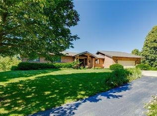 4139 W Enon Rd, Fairborn, OH 45324