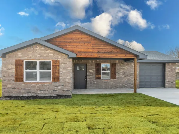 832 Buckboard Dr, De Leon, TX 76444
