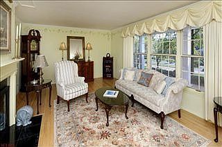 4th image of 12943 Woodlark Ln