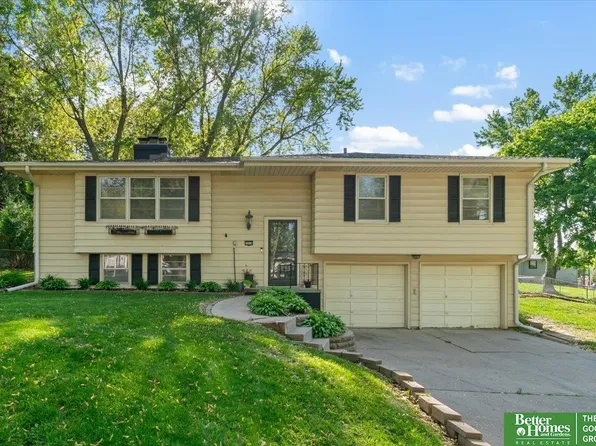 2918 S 112th St, Omaha, NE 68144