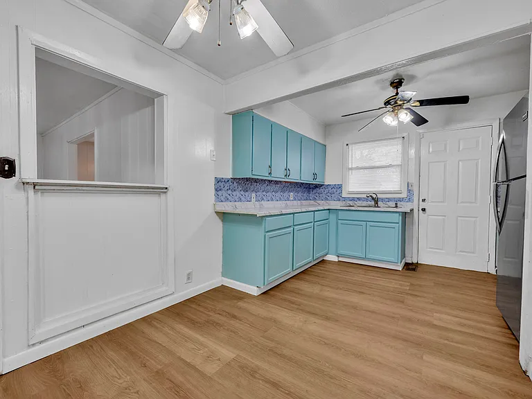 7328 Denmark Ave — Photo 11