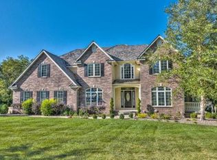 9622 SE Keystone Dr, Lees Summit, MO 64086