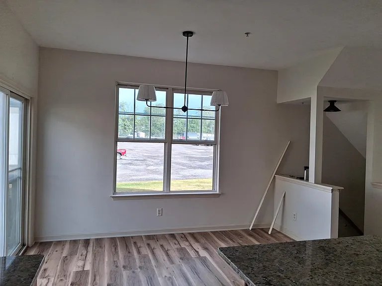 576 S Carlisle St — Photo 11