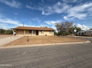 356 Peretz Cir, Morristown, AZ 85342