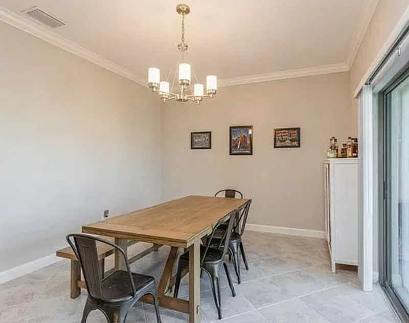 3 bed, 2.5 bath, 2319 sqft, $2,395 — Photo 4