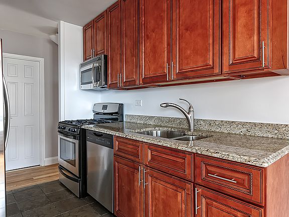 2nd image of 50 W 93rd St APT 2H