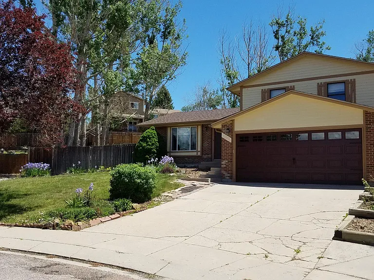 4983 Wood Brook Ct — Photo 1