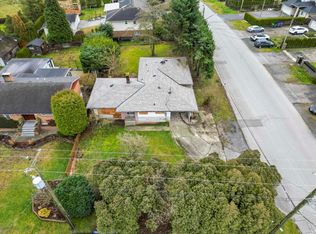 14200 Grosvenor Rd, Surrey, BC V3R5H2