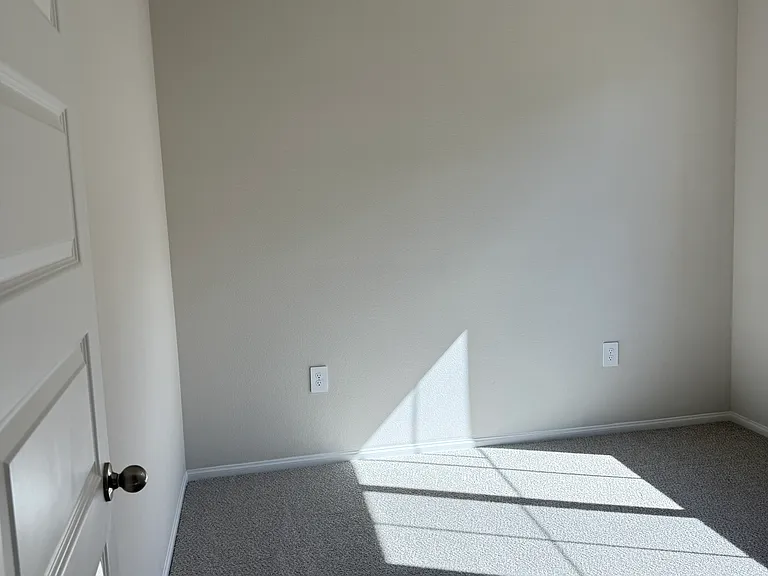 4889 Merida Way — Photo 17