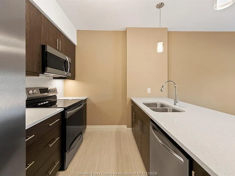 480 Fairview Blvd #205 — Photo 7