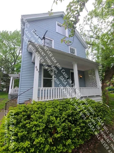221 Denver St Photo 1