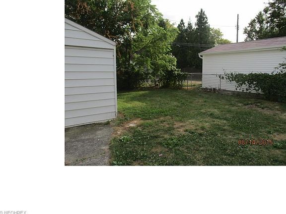 4th image of 14213 Highlandview Ave