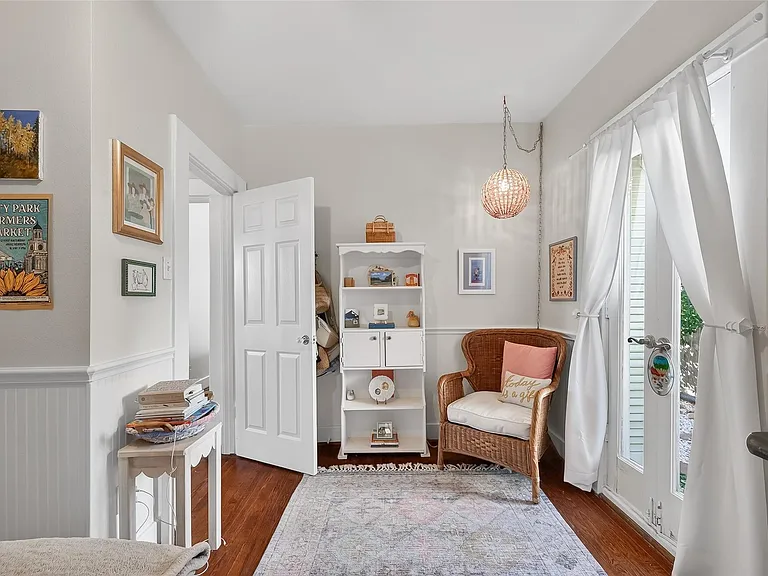 701 Highland St — Photo 15