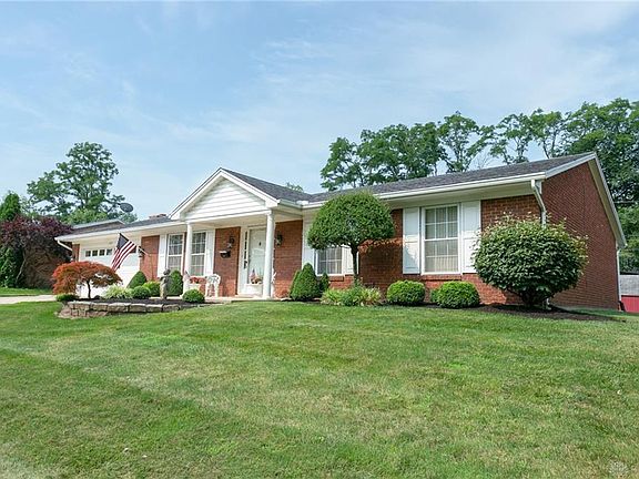 3rd image of 1143 Leaf Tree Ln