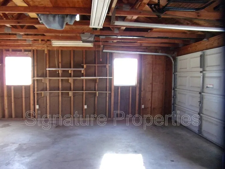 8329 Meadowbridge Rd — Photo 11