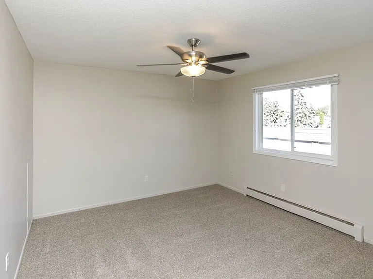 MV Apartments — Photo 3