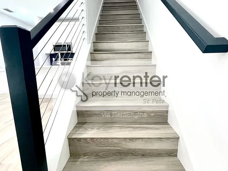 2703 N 24th St #1 — Photo 14