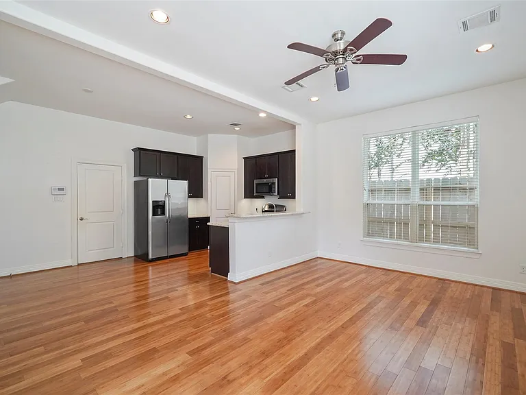 724 Link Rd — Photo 4