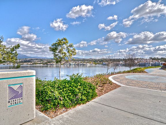 Enjoy a beach day at Lake MV