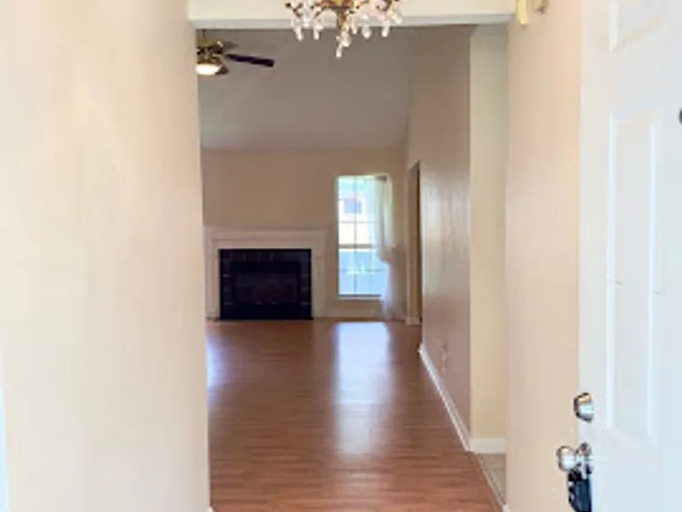 109 Waterman Rd — Photo 2