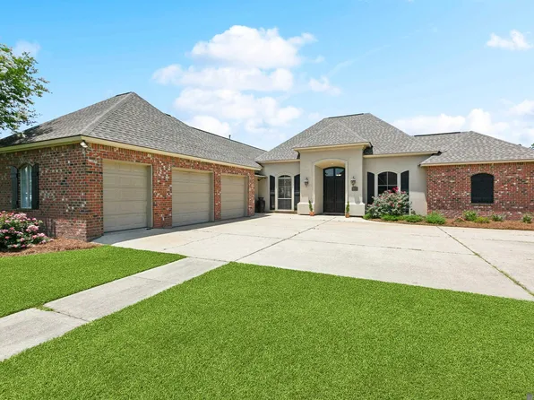 8595 Ormand Dr, Zachary, LA 70791