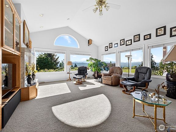 5th image of 5002 131st Avenue Ct E