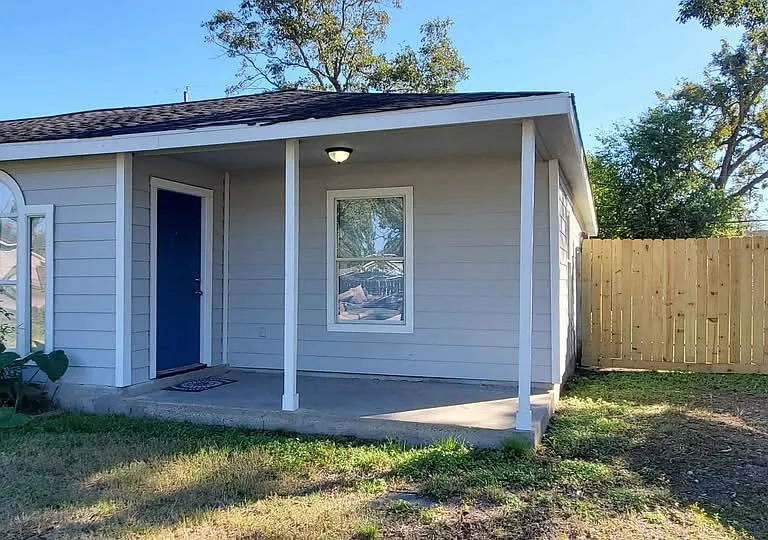 114 Treasure Dr — Photo 2