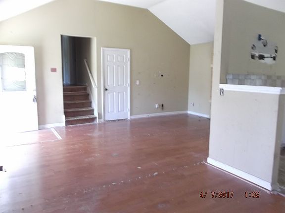 2nd image of 15 Black Jack Mountain Cres