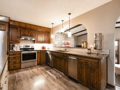 1304 Crestview Ln, Bismarck, ND, 58501