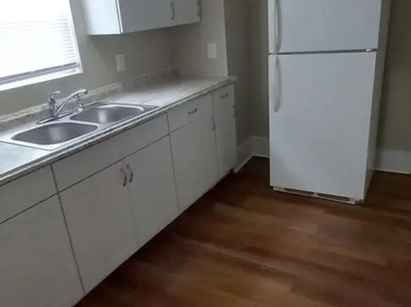 1706 Caroline St, South Bend, IN 46613