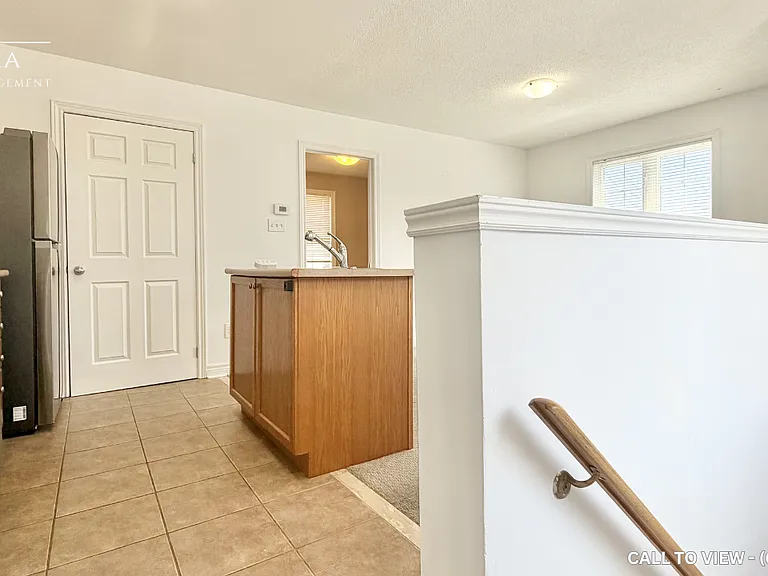 49 Innisvale Dr — Photo 4