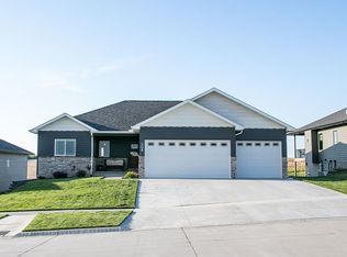 308 Park St, Ceresco, NE 68017