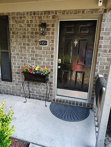 2451 Realm St Photo 1