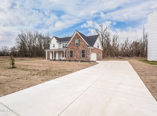 619 Centerline Roper Loop, Byhalia, MS 38611